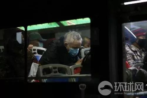 光明日报：疫情防控如何应对“返城潮”大考？