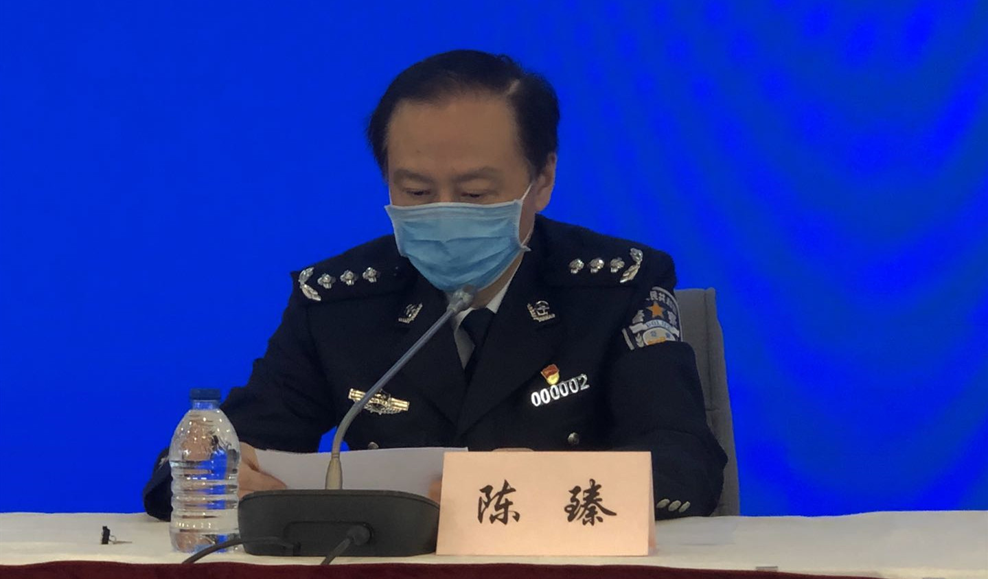 市公安局副局长陈臻表示,按照市政府的措施通稿,本市高速公路对来沪