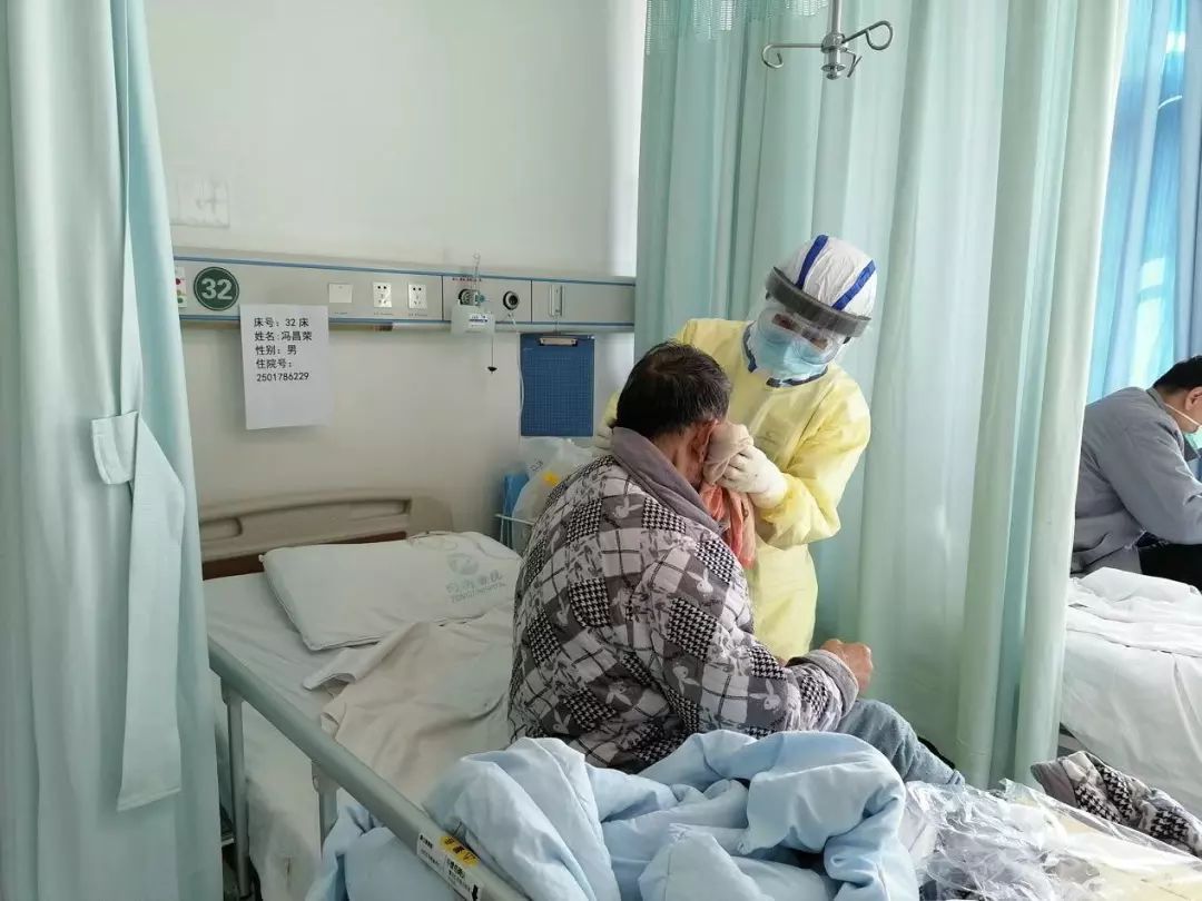 「健康中国」【你有多美】一个令人落泪的“纸蛋糕”——中日医院国家援鄂医疗队日记