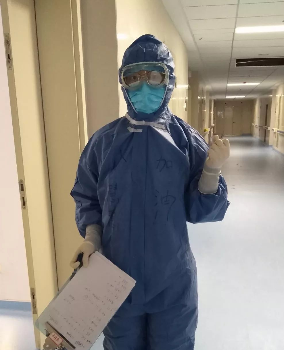 龙口援鄂医生最新消息:剃光头!中途不吃不喝不方便!又有267名医护请战