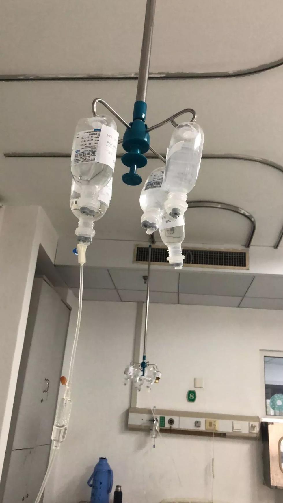 医院吊水瓶图片真实图片