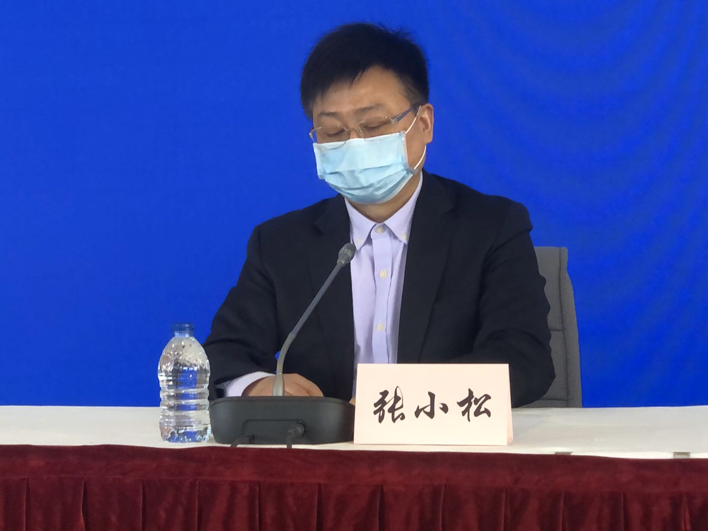 疫情防控新闻发布会丨市外办主任截至目前没有在沪外