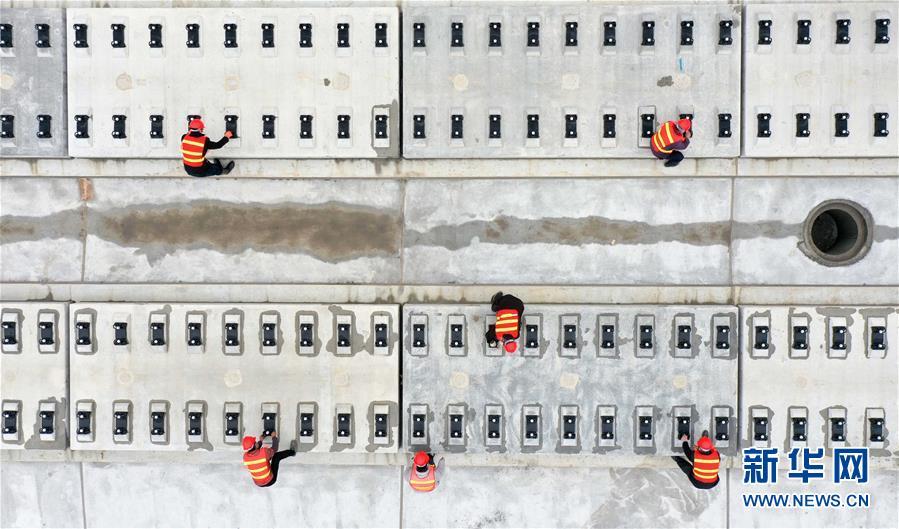 「新华网」合安高铁陆续复工