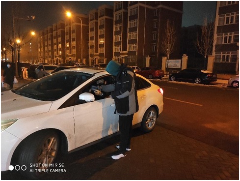 「疫情」疫情面前没有局外人！这个光荣之家，一家三口齐上阵