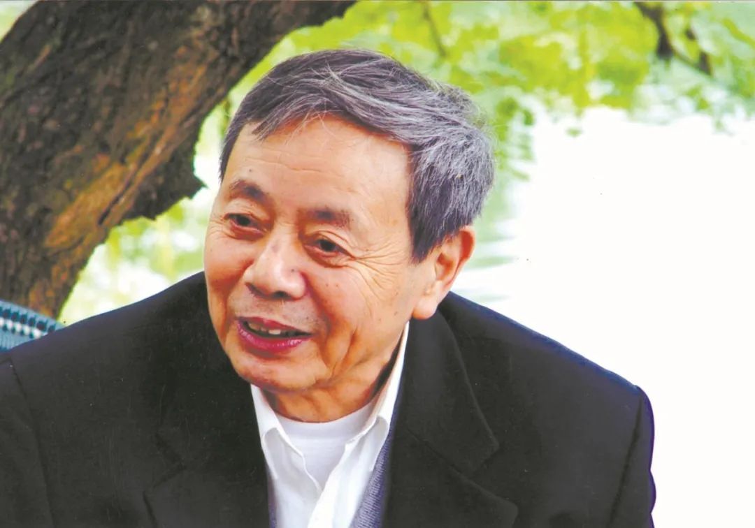 光明日报整版刊文追忆陈星弼院士心有大我至诚报国