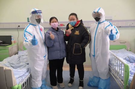 #亲子成长#陪孩子写作业，充当“老师”的竟然是一群护士了……