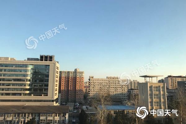 天气@北京今日北风劲吹阵风7级 后天至周末一路向暖