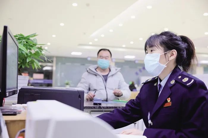 [疫情]税务总局：深入开展“便民办税春风行动” 持续聚焦“四力”战疫情促发展