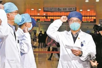 「肺炎」10所附属医院、3.3万名医护投身抗疫一线，什么样的高校能有如此的实力与担当？ | 战疫·高校担当