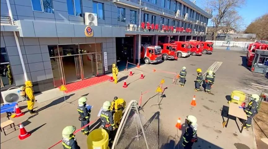 「疫情」背着空呼器，单杠绕卷腹，谁与争锋？