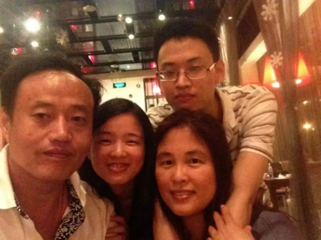 「社会」小家大爱 | 张晓薇家庭:守好各自的战场