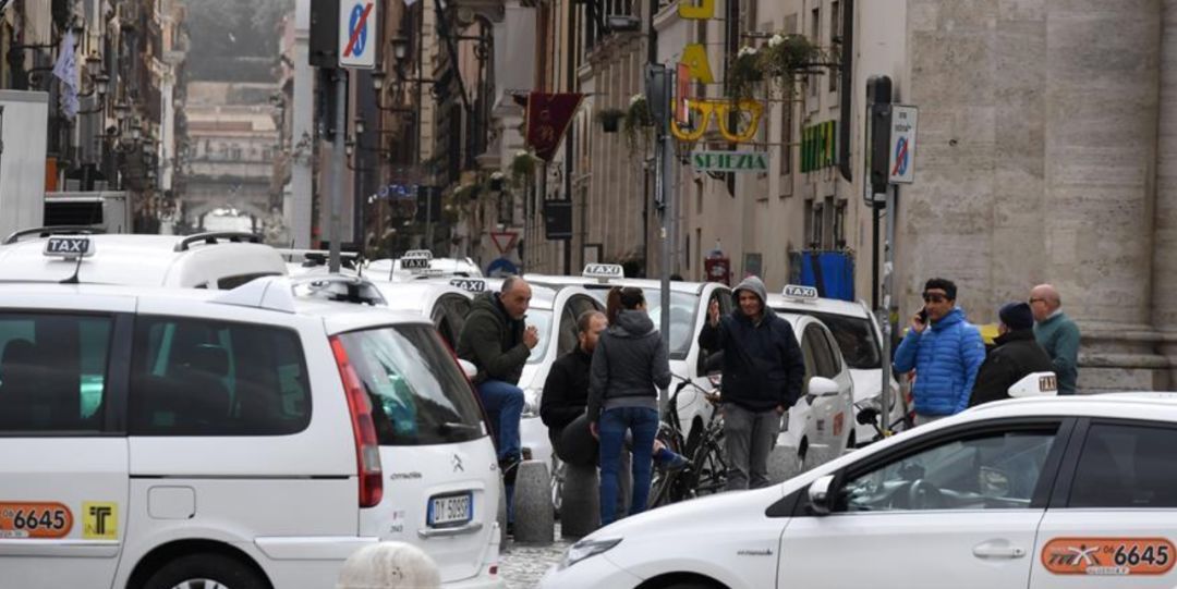 「国际社会」新增超1000例！意大利11城封闭，美国纽约州进入紧急状态