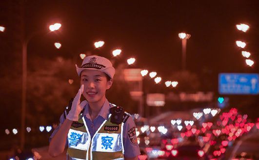 [女警]亲测警告！别轻易惹女警，因为……