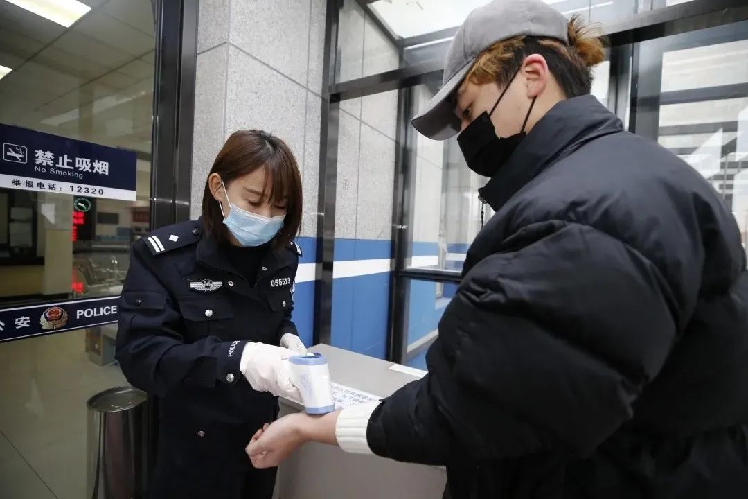 [女警]亲测警告！别轻易惹女警，因为……