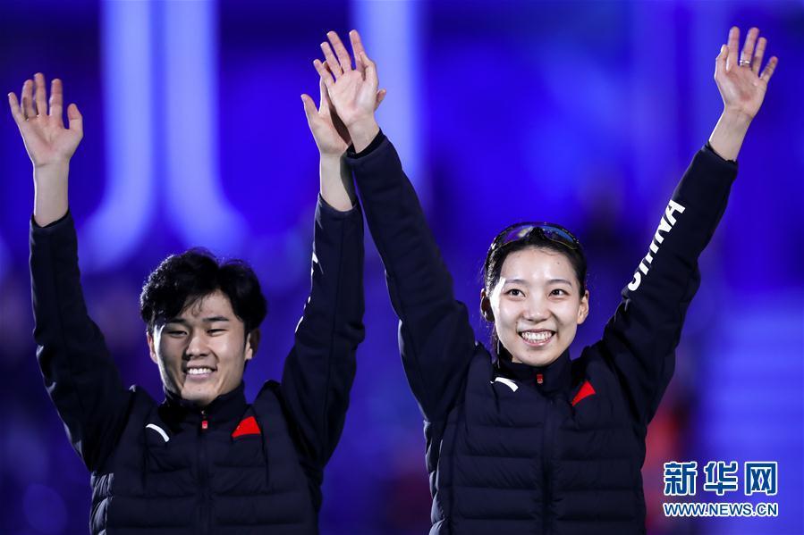 世界杯▲速滑世界杯总决赛：中国组合获男女混合接力表演赛冠军