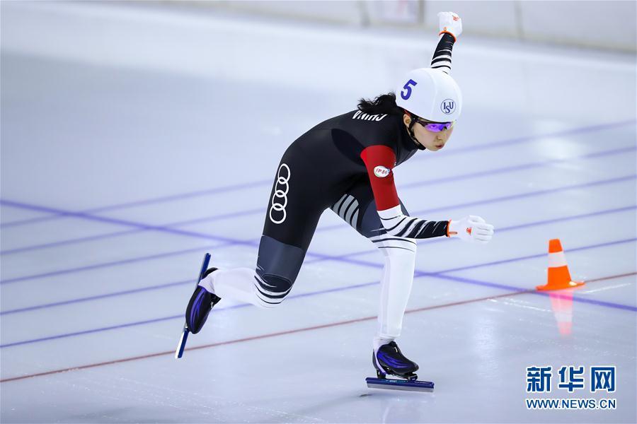 世界杯▲速滑世界杯总决赛：中国组合获男女混合接力表演赛冠军