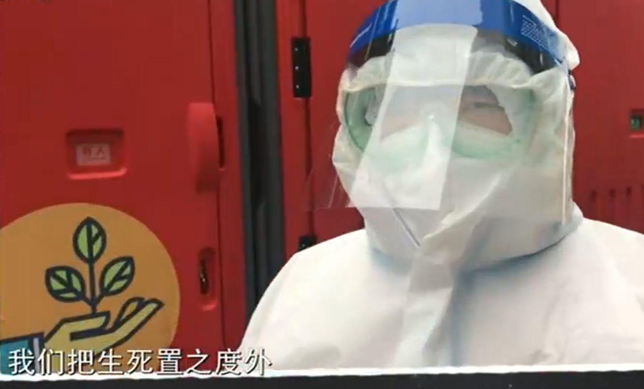 「杨晶」在方舱医院等花开的22天 她用镜头记录下这里的人间百态