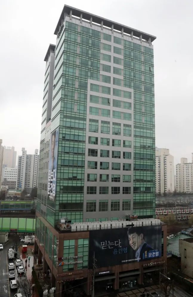 「疫情」首尔一办公楼爆发聚集性疫情，相关64人确诊