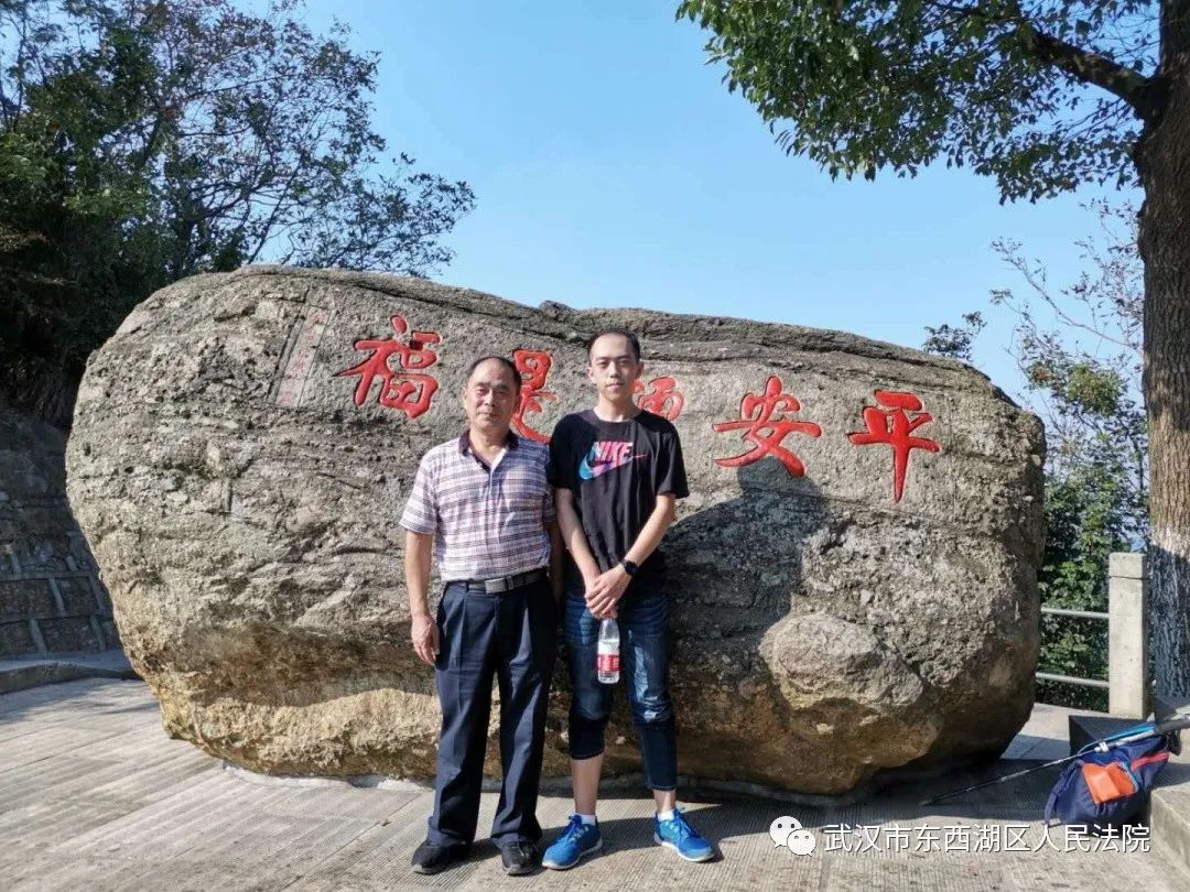 武汉生活：谁说九零后“稚嫩”？危难时刻一样像战士丨武汉一日