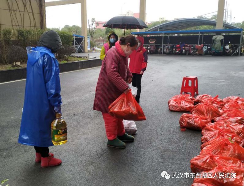 武汉生活：谁说九零后“稚嫩”？危难时刻一样像战士丨武汉一日