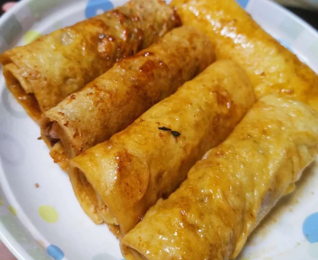 疫情■解锁做饭技能，疫情时期的年轻人正通过三餐的照片进行社交