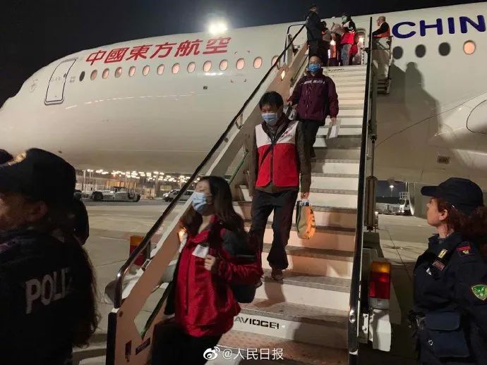 湖北日报■意大利，一天新增2651例