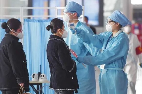 法律▲光明时评：刻意隐瞒者，不该免费治疗！