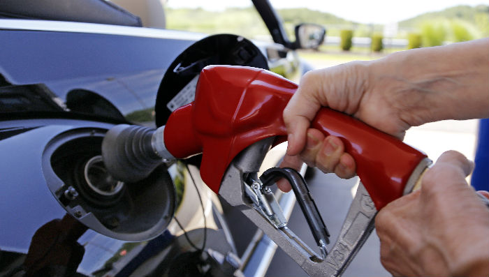 「能源」新版《中央定价目录》5月1日起施行，成品油价格形成机制暂未调整