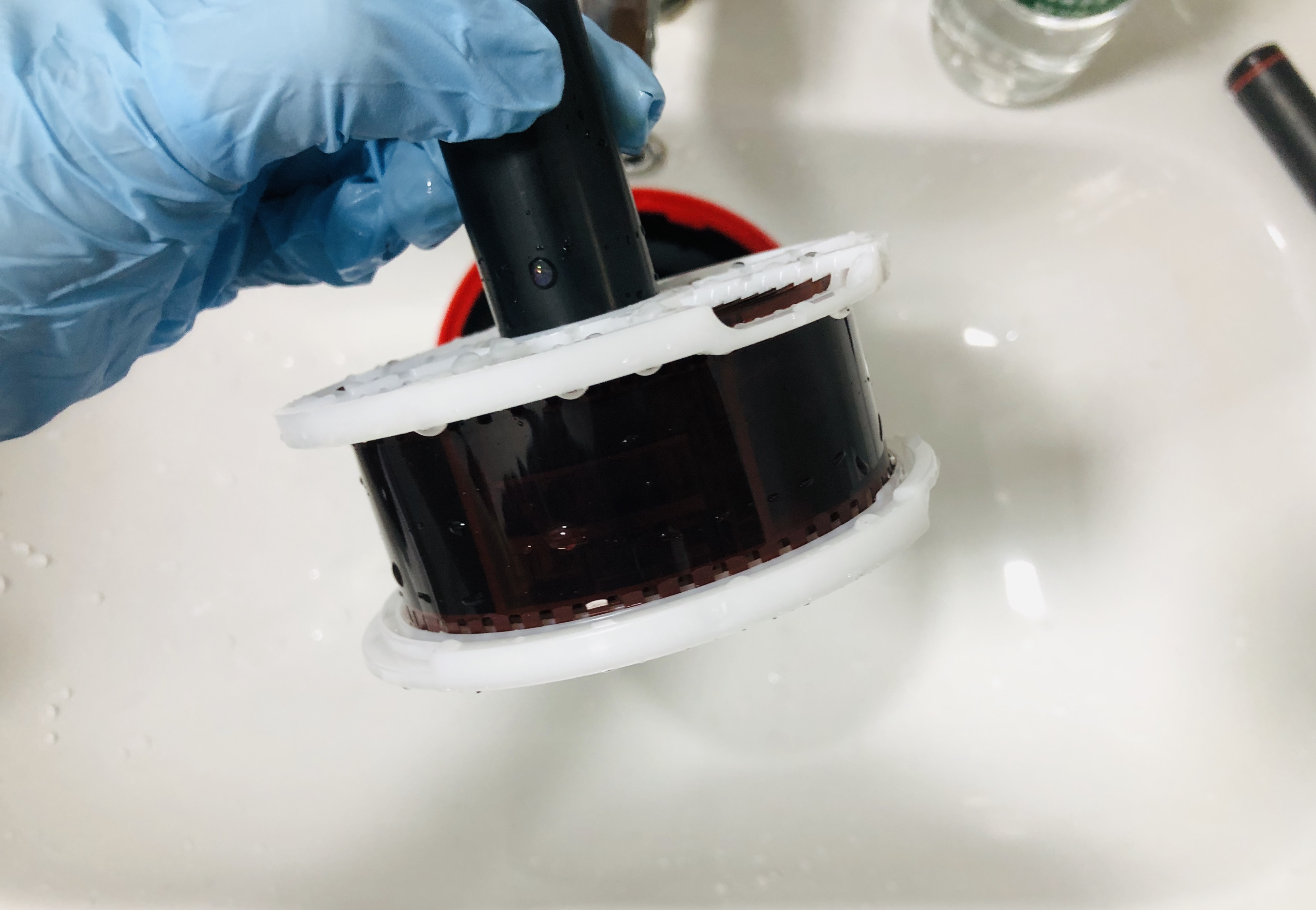 亲手冲洗胶卷是我在数码时代对情怀的续杯