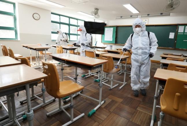 初中生■韩国一初中生停课期间泡5天网吧 确诊新冠肺炎