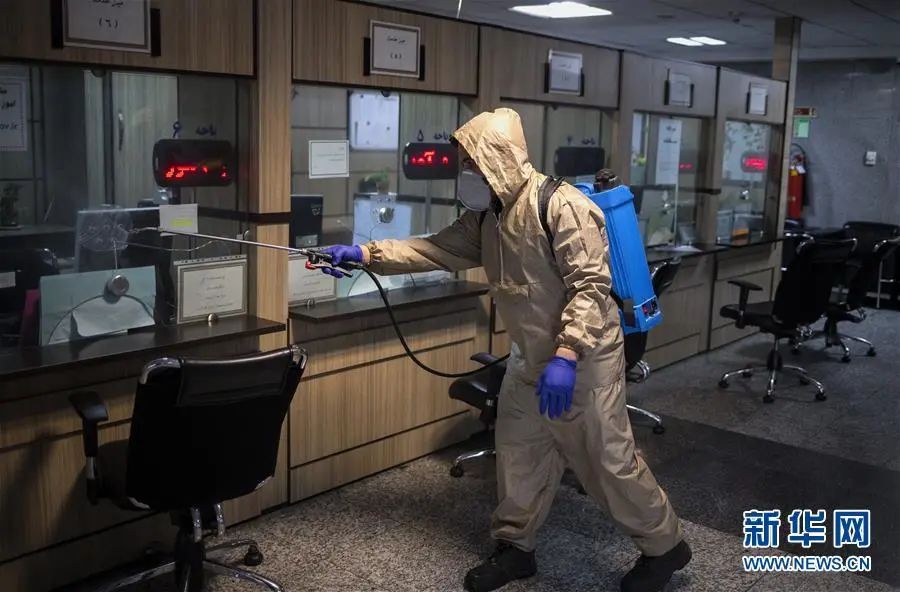 肺炎▲在伊朗，每十分钟就有一人因新冠肺炎病亡