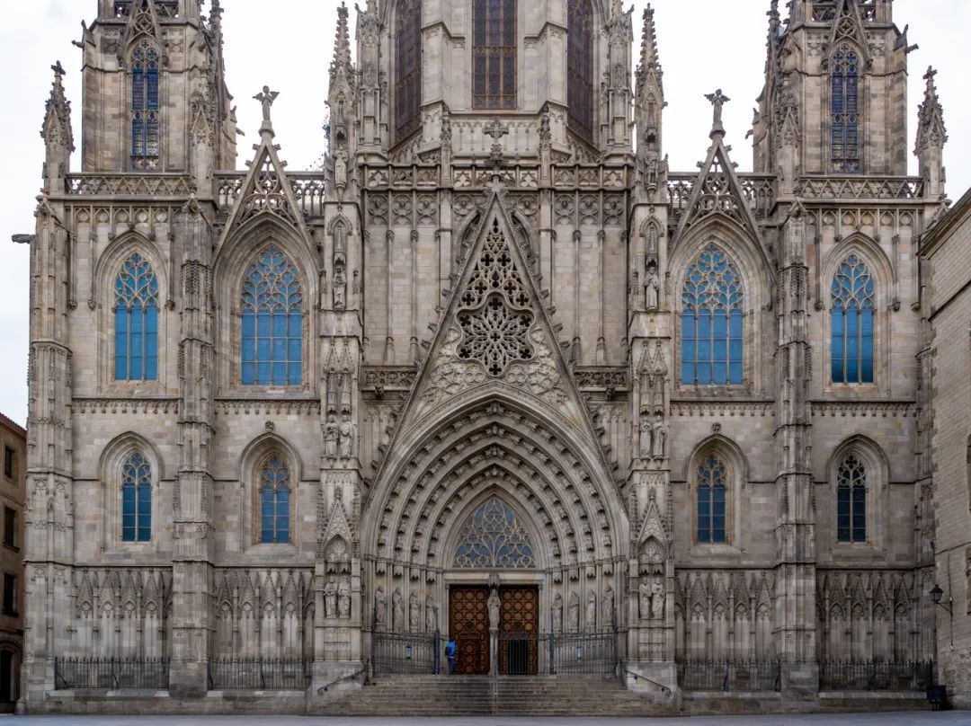 「巴伦西亚」疫情阴影下，西班牙暂停了80年未中断的传统节日