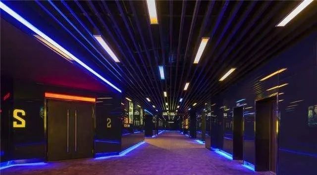 「电影院」光明时评：电影院开门，期待！