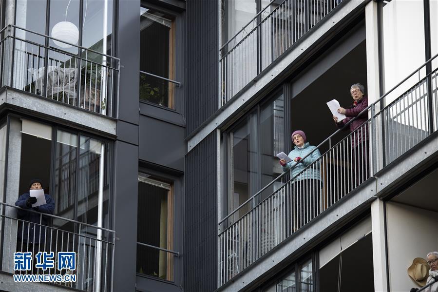 「音乐」芬兰：足不出户 阳台放歌