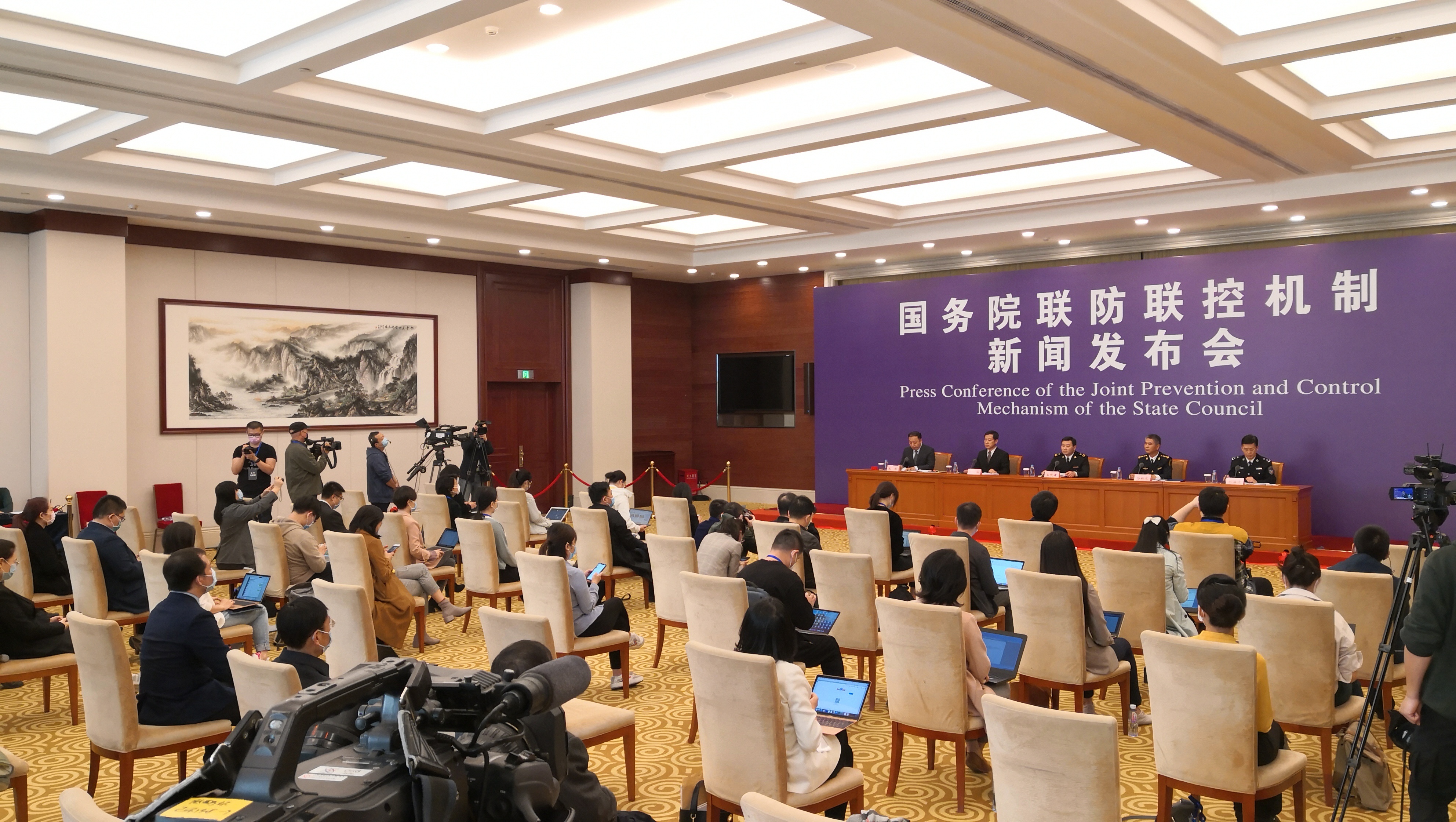#移民#国家移民管理局：将退运不能在首都机场直接转机出境的外国旅客