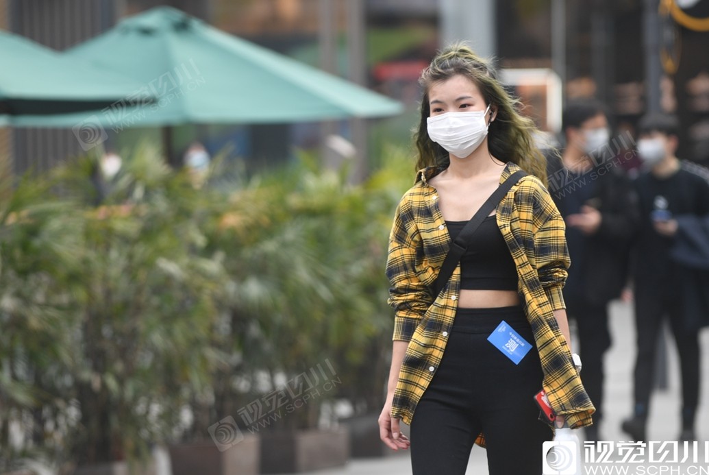 踏春,成都太古里小姐姐扎堆