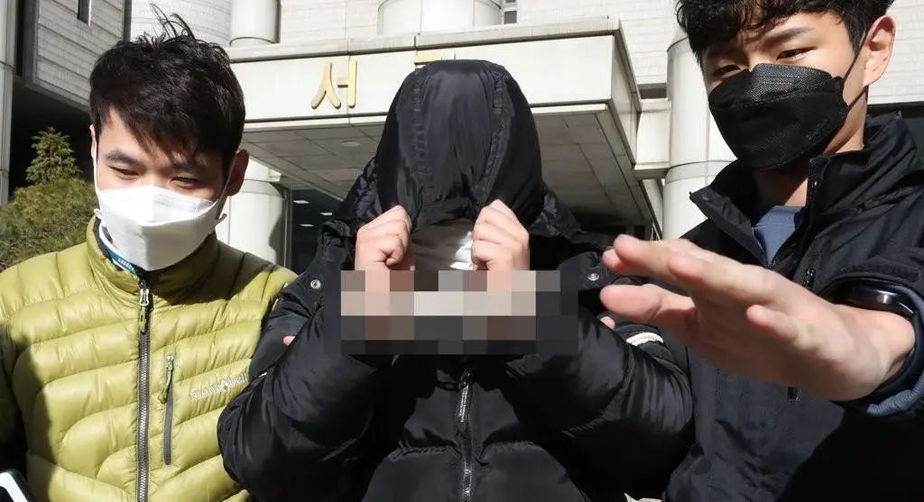 「法律」韩国“N号房事件”引发民众公愤 文在寅：严惩不贷！“色情博士”身份曝光
