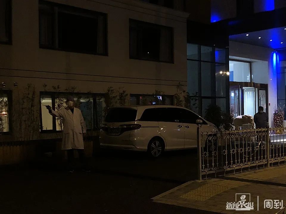 #留学#女留学生辗转26小时入境是添乱？网友：听妈妈的话，欢迎回家