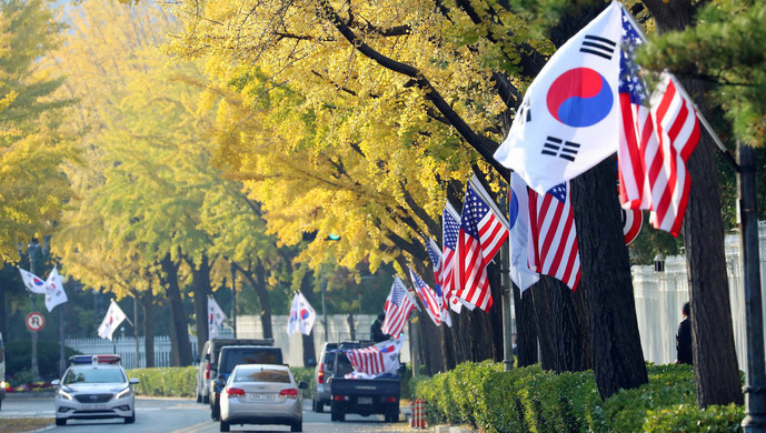 「国际」海外网评:要40亿“保护费”无果,美国拿韩籍雇员泄愤