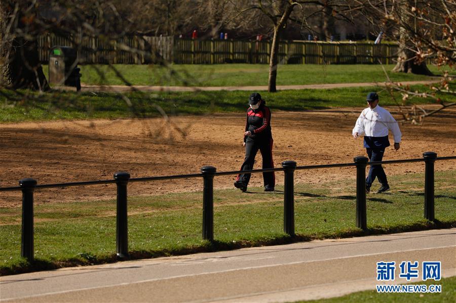 『海德公园』英国政府禁止民众不必要外出