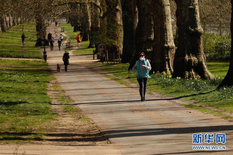 『海德公园』英国政府禁止民众不必要外出