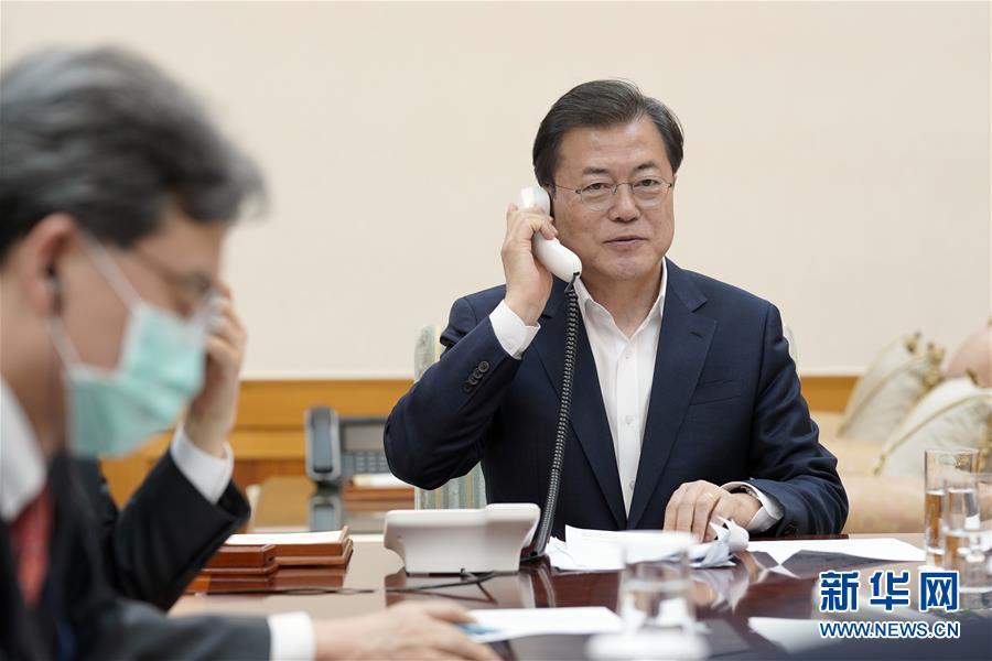 【特朗普】文在寅说特朗普向韩国提出医疗物资支援请求