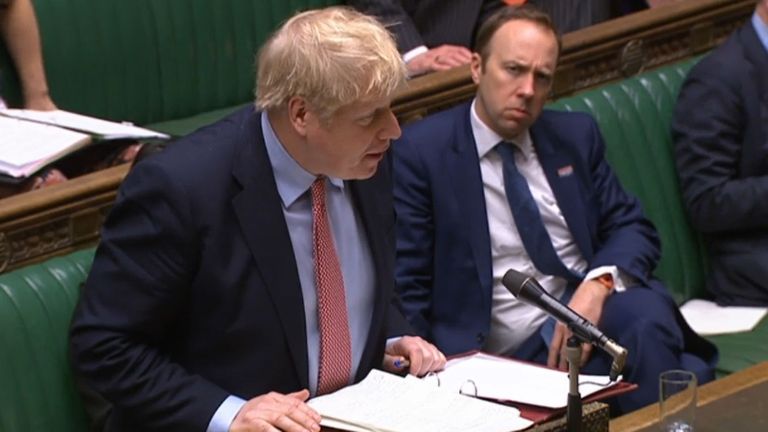 『汉考克』英国卫生大臣汉考克也确诊了，25日曾与约翰逊共同出席下议院活动