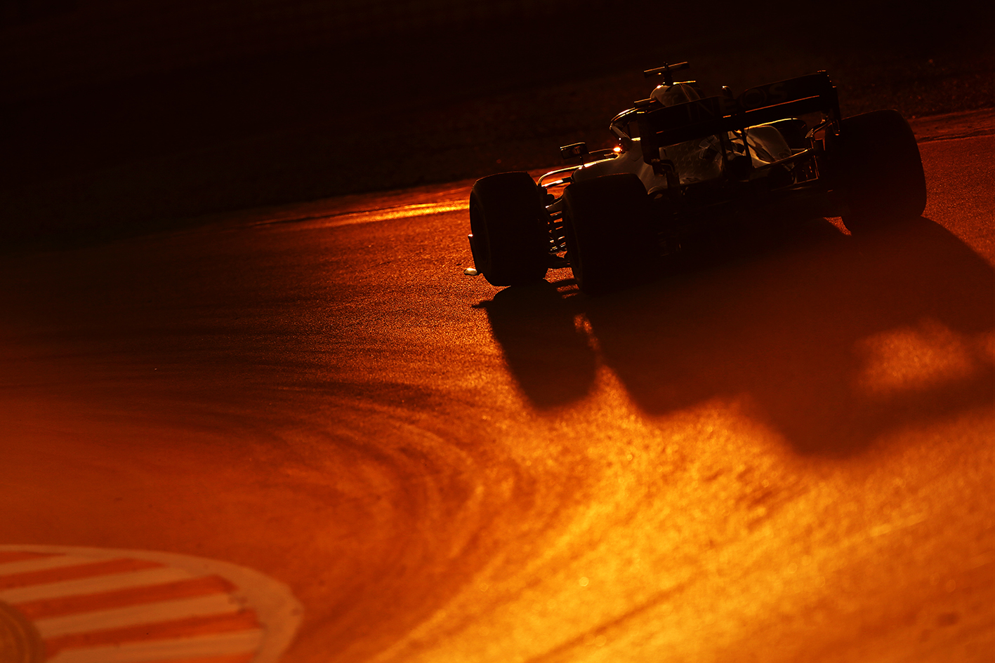 『』英国疫情形势危急,7支F1车队协助生产呼吸机