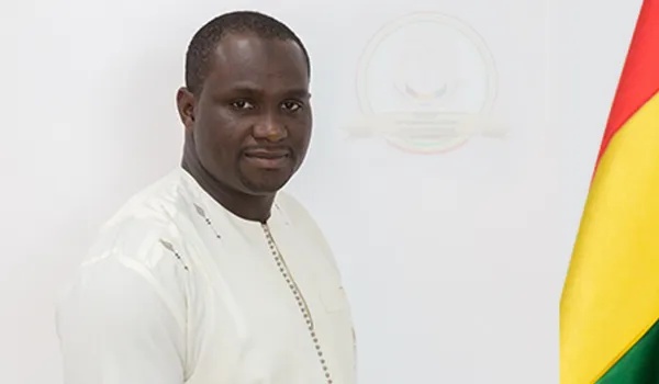 「国际」快讯！几内亚公共工程部长新冠病毒检测呈阳性