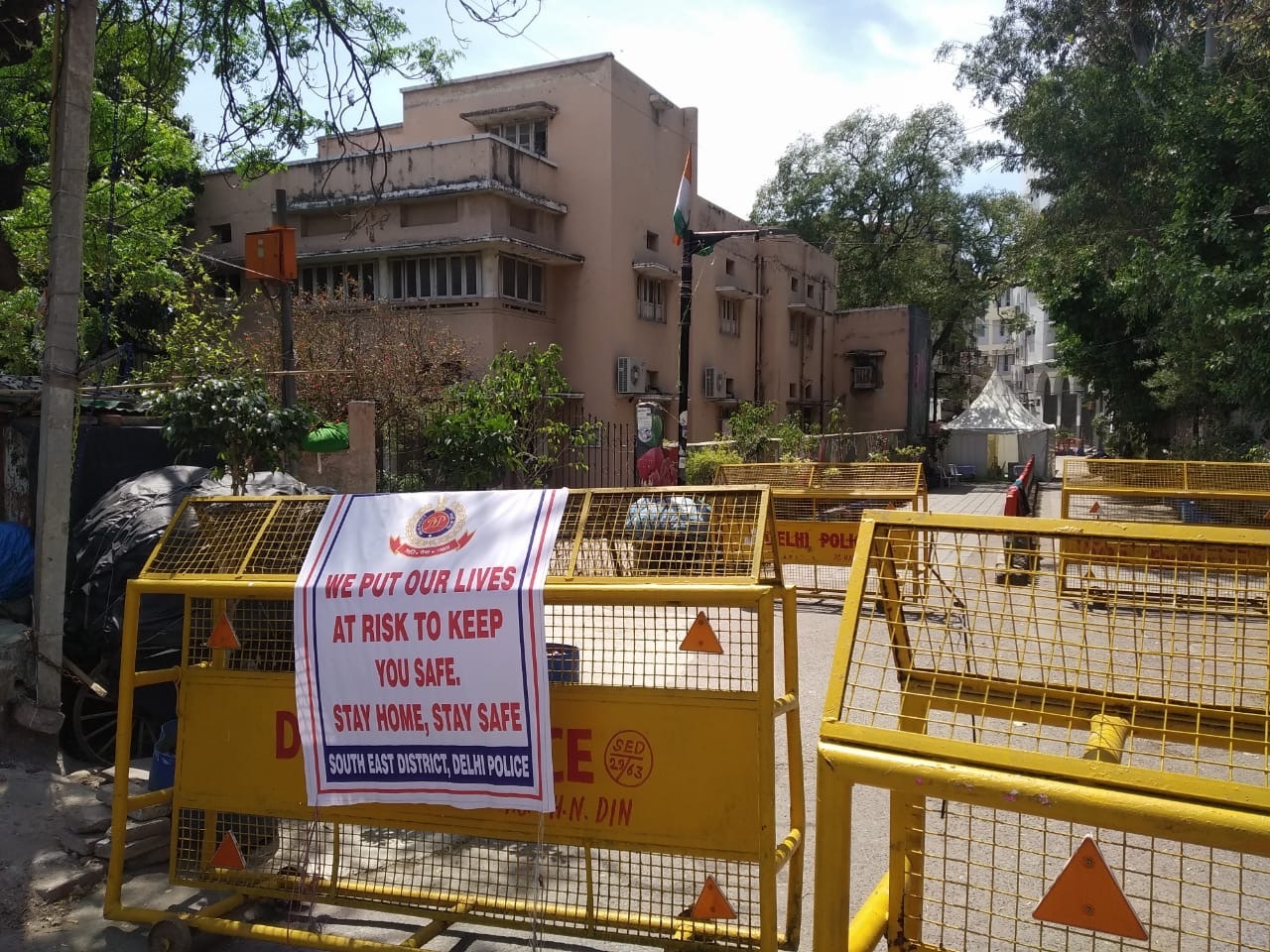 国际社会：?印度首都新德里出现群体感染 已致24人确诊其中6人死亡