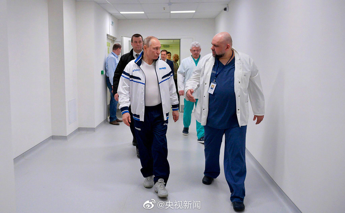 国际■俄媒称曾陪同普京视察医院医生新冠病毒检测呈阳性，俄总统发言人：普京定期接受检测，一切正常
