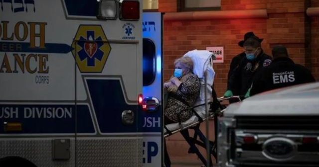 肺炎■曾称“流感死更多人”，特朗普今改口：新冠肺炎更严重！