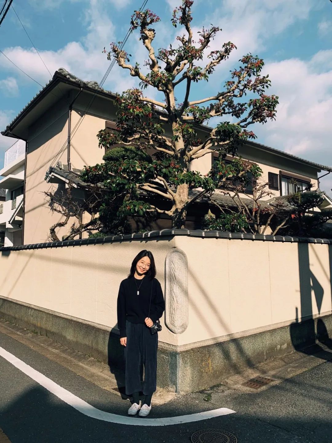 [杨奇]归国留学生谈隔离生活：比心工作人员，要特别夸一下“一日三餐”