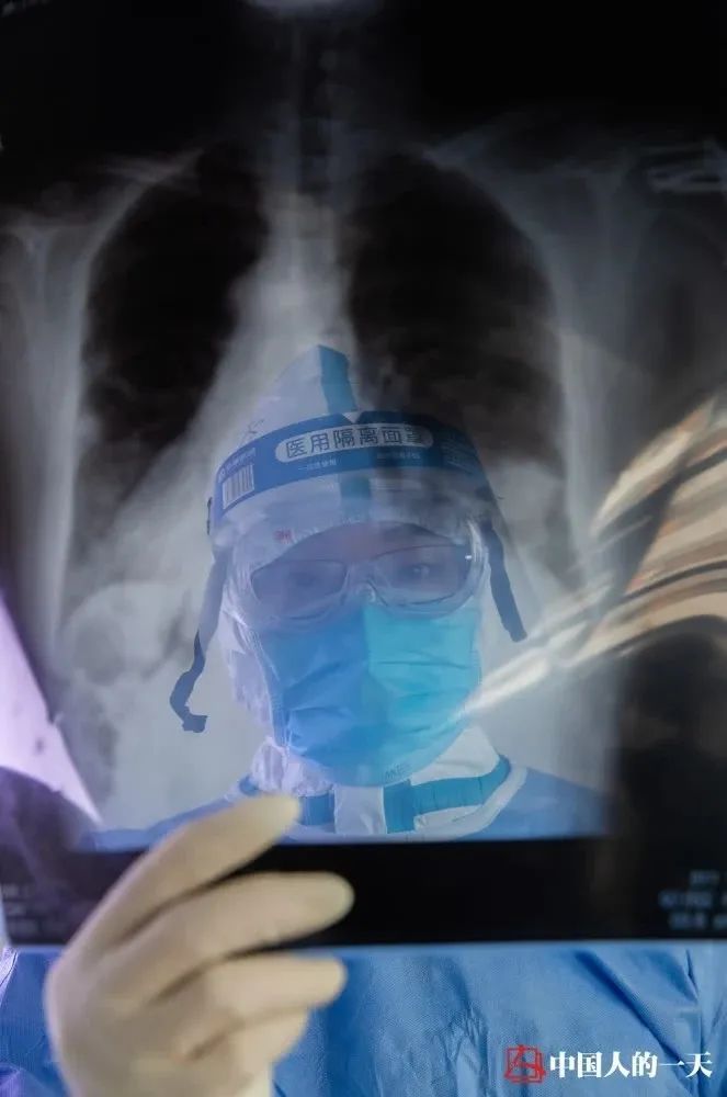 【疫情】“中部医都”武汉，被疫情冲击后白色防线如何修复？